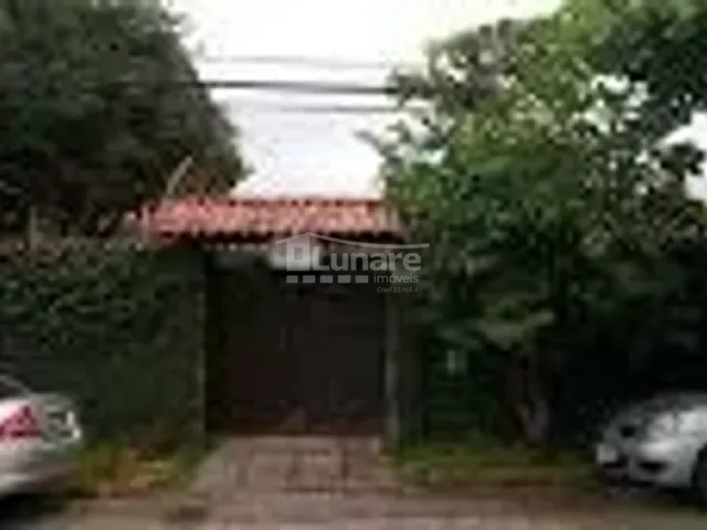 Casa com 750m² 5 quartos e 4 banheiros, à venda, no bairro Vila Horizonte em Mogi das Cruzes