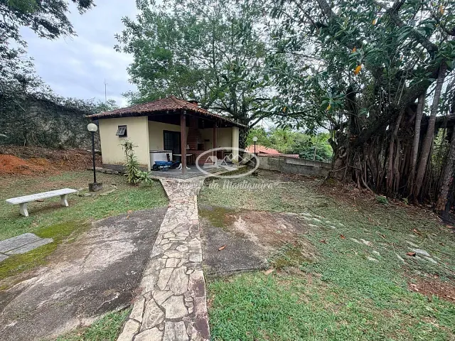 Casa com 2385m² 4 quartos e 4 banheiros, à venda, no bairro Jardim Martinelli (Penedo) em Itatiaia