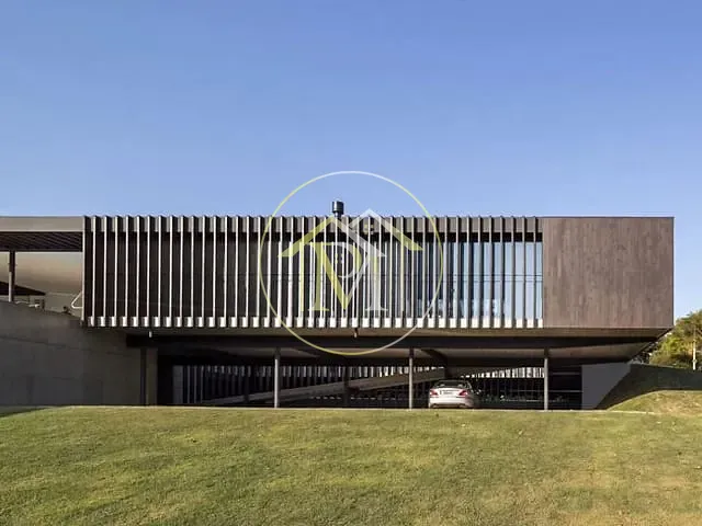 Casa com 3400m² 5 quartos e 6 banheiros, à venda, no bairro Condomínio Terras de São José I em Itu