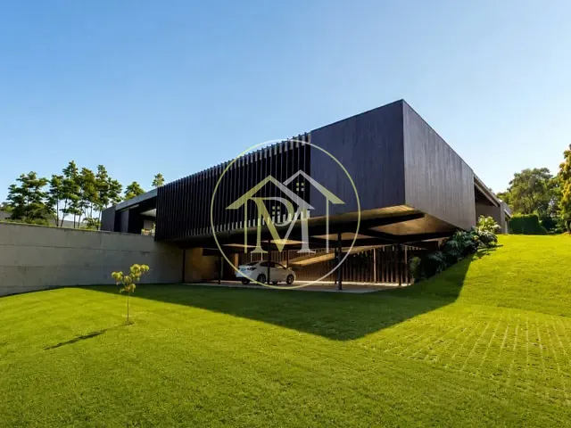 Casa com 3400m² 5 quartos e 6 banheiros, à venda, no bairro Condomínio Terras de São José I em Itu