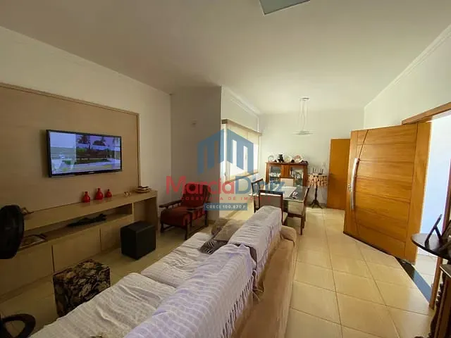 Casa com 305m² 4 quartos e 2 banheiros, à venda, no bairro Jardim Independência em Ituverava