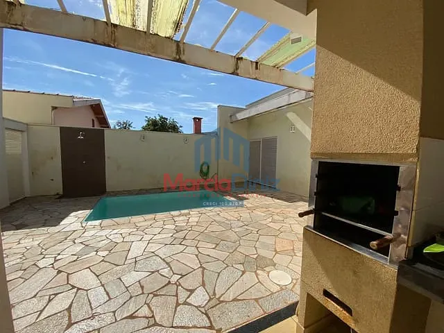 Casa com 305m² 4 quartos e 2 banheiros, à venda, no bairro Jardim Independência em Ituverava