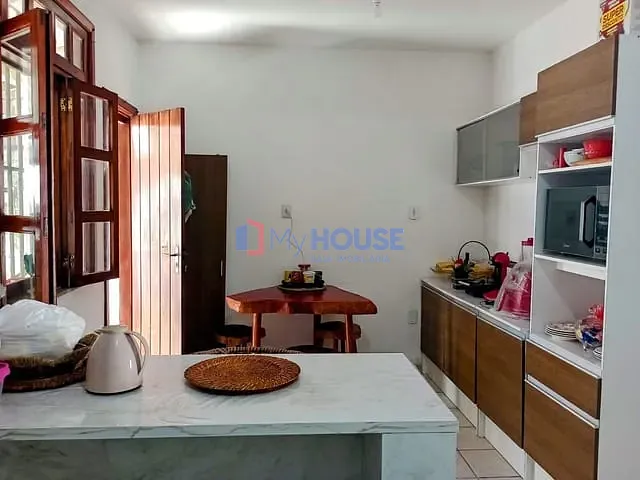 Casa com 175m² 3 quartos e 3 banheiros, à venda, no bairro Olivença em Ilhéus