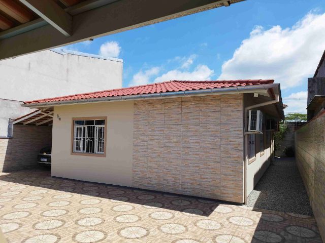 Casa 3 quartos e 1 banheiro, à venda, no bairro Bela Vista em Palhoça