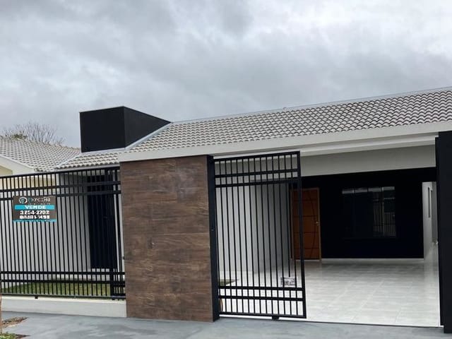 Casa com 225m² 3 quartos e 2 banheiros, à venda, no bairro Jardim Capricornio em Rolândia