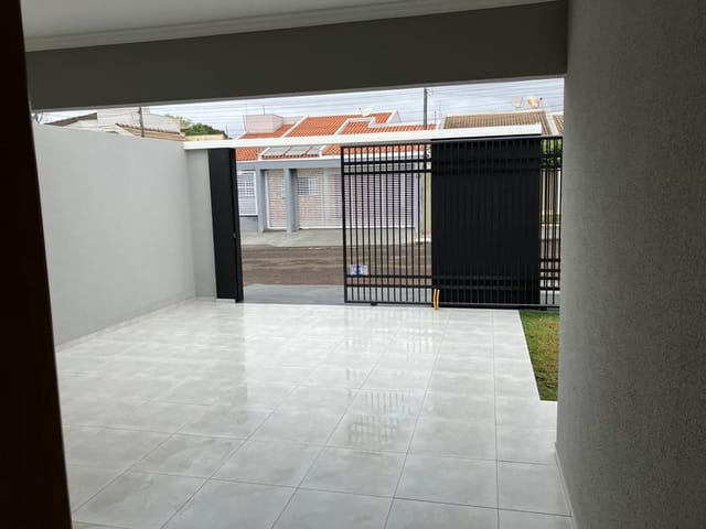 Casa com 225m² 3 quartos e 2 banheiros, à venda, no bairro Jardim Capricornio em Rolândia