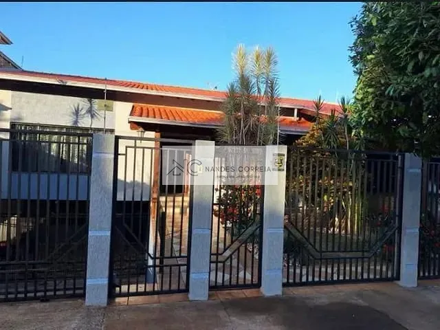 Casa 5 quartos e 5 banheiros, à venda ou para alugar, no bairro Champagnat em Londrina