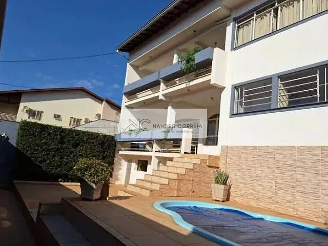 Casa 5 quartos e 5 banheiros, à venda ou para alugar, no bairro Champagnat em Londrina