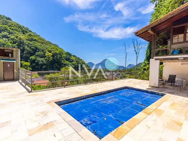 Casa com 645m² 5 quartos e 9 banheiros, à venda, no bairro Jardim Botânico em Rio de Janeiro