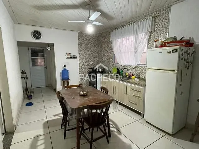 Casa com 300m² 3 quartos e 1 banheiro, à venda, no bairro Vila Bortoletto em Santa Bárbara D'Oeste