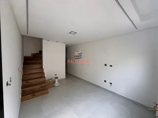 Casa com 55m² 2 quartos e 1 banheiro, à venda, no bairro Ocian em Praia Grande