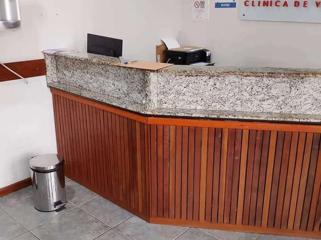 Conjunto comercial com 676m², à venda, no bairro Bosque da Praia em Rio das Ostras