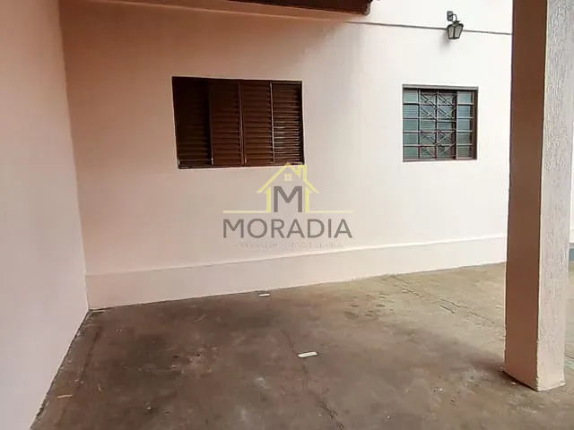 Casa com 317m² 3 quartos e 1 banheiro, à venda, no bairro Parque do Município em Guaxupé