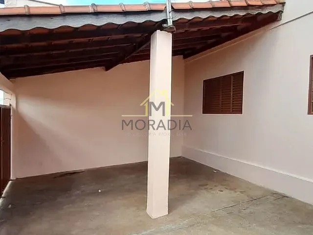 Casa com 317m² 3 quartos e 1 banheiro, à venda, no bairro Parque do Município em Guaxupé