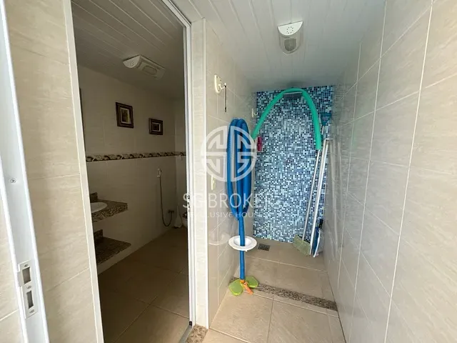 Casa com 343m² 5 quartos e 6 banheiros, à venda, no bairro Recreio dos Bandeirantes em Rio de Janeiro
