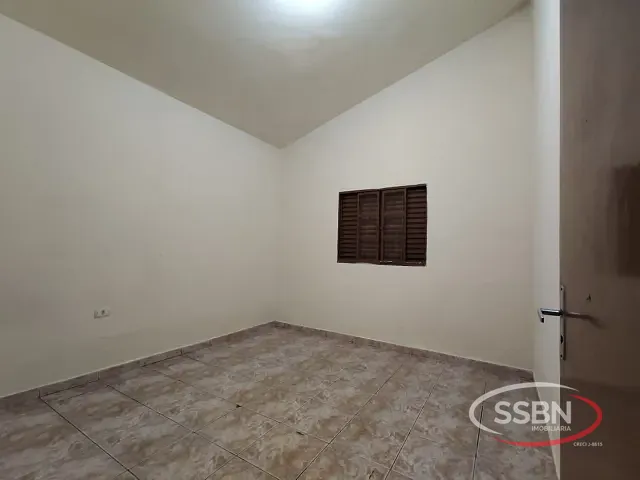 Casa 2 quartos e 1 banheiro, para alugar, no bairro Jardim Bela Vista em Nova Odessa