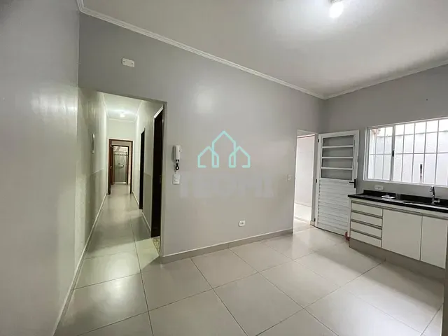 Casa com 150m² 2 quartos e 2 banheiros, à venda, no bairro Parque Senhor do Bonfim em Taubaté