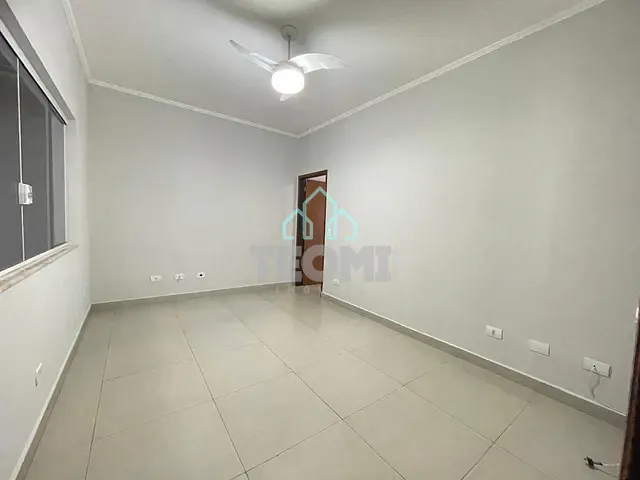 Casa com 150m² 2 quartos e 2 banheiros, à venda, no bairro Parque Senhor do Bonfim em Taubaté