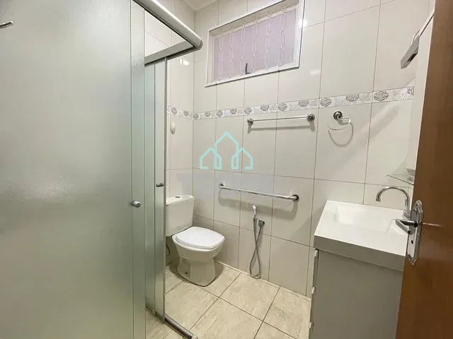 Casa com 150m² 2 quartos e 2 banheiros, à venda, no bairro Parque Senhor do Bonfim em Taubaté