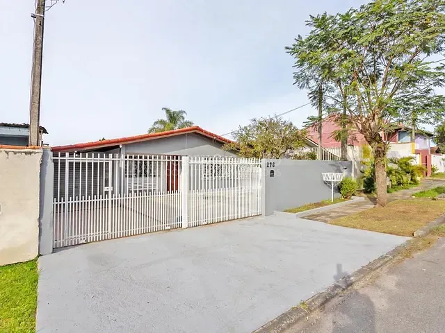 Casa com 190m² 4 quartos e 2 banheiros, à venda, no bairro Santa Cândida em Curitiba