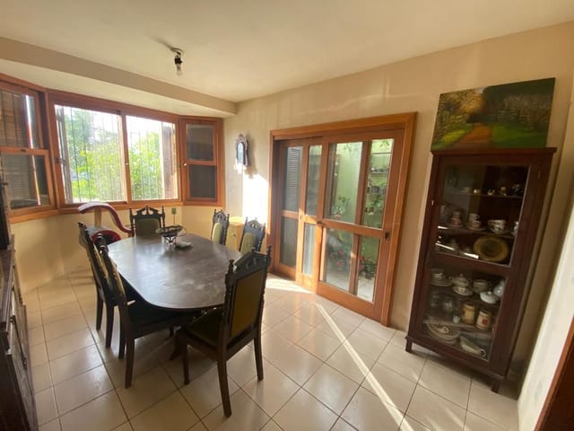 Casa com 395m² 3 quartos e 3 banheiros, à venda, no bairro São Gonçalo em Pelotas