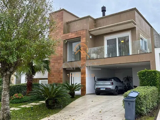 Casa 3 quartos e 3 banheiros, à venda, no bairro Laranjal em Pelotas