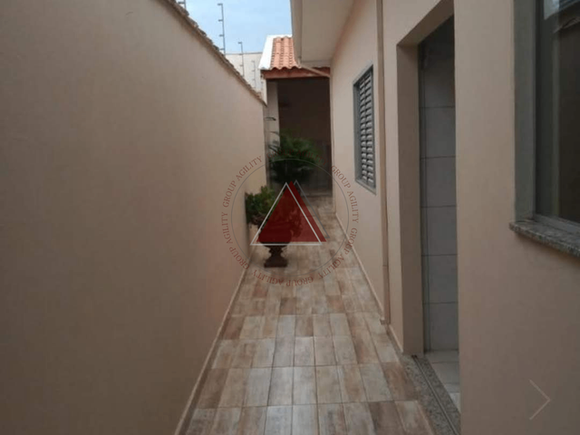 Casa com 255m² 3 quartos e 3 banheiros, à venda, no bairro Parque Residencial Nova Franca/ Parque Moema/ Vila Totoli em Franca