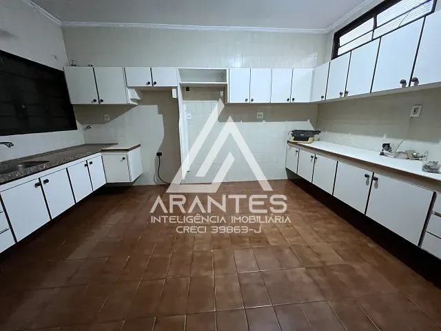 Casa 3 quartos e 3 banheiros, à venda, no bairro São Salvador em Barretos