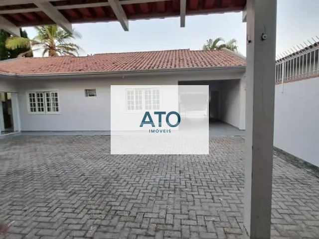 Casa com 420m² 2 quartos e 1 banheiro, à venda, no bairro Centro em Tijucas