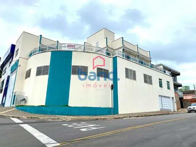 Casa com 330m² 2 quartos e 2 banheiros, à venda, no bairro Jardim São Bento em Porto Feliz