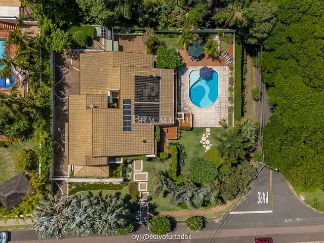 Casa com 2138m² 4 quartos e 7 banheiros, à venda, no bairro Chácaras Alpina em Valinhos