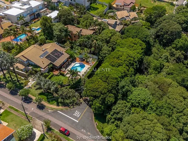 Casa com 2138m² 4 quartos e 7 banheiros, à venda, no bairro Chácaras Alpina em Valinhos