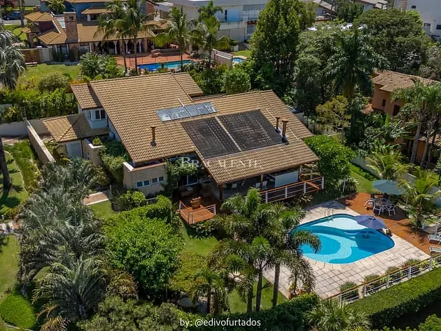 Casa com 2138m² 4 quartos e 7 banheiros, à venda, no bairro Chácaras Alpina em Valinhos