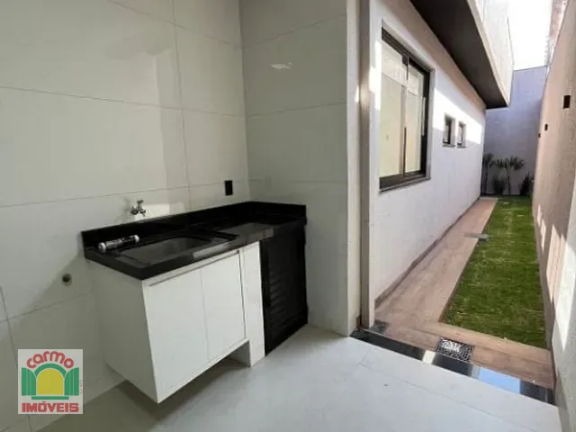 Casa com 292m² 3 quartos e 3 banheiros, à venda, no bairro Jardim Europa em Anápolis