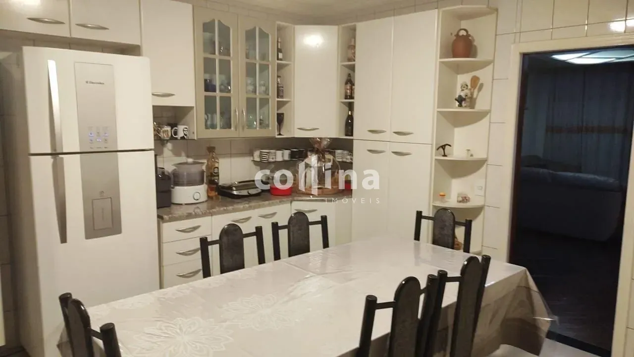 Casa, 3 quartos, 200 m² - Foto 2