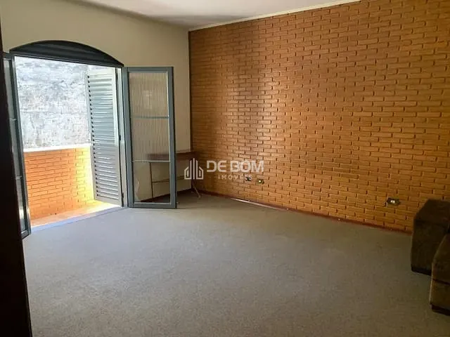 Casa com 520m² 3 quartos e 5 banheiros, à venda ou para alugar, no bairro Jardim Quisisana em Poços de Caldas