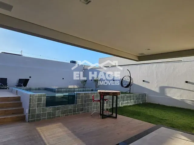 Casa com 445m² 3 quartos e 4 banheiros, à venda, no bairro Ribeirão do Lipa em Cuiabá