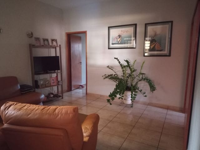 Casa com 201m² 3 quartos e 3 banheiros, à venda, no bairro Ouro Verde em São José do Rio Preto