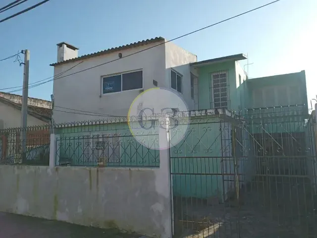 Casa 5 quartos e 3 banheiros, à venda, no bairro Três Vendas em Pelotas