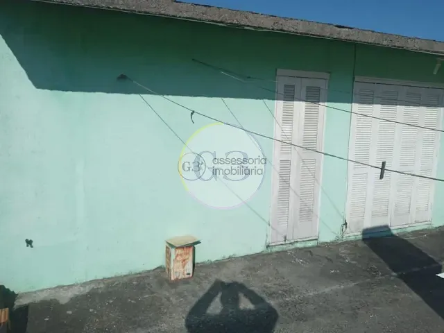 Casa 5 quartos e 3 banheiros, à venda, no bairro Três Vendas em Pelotas