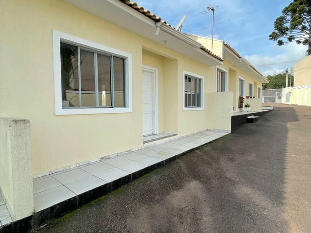 Casa com 65m² 3 quartos e 1 banheiro, para alugar, no bairro Cruzeiro em São José dos Pinhais