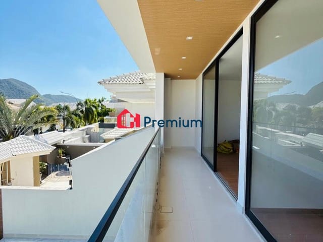 Casa 6 quartos e 6 banheiros, à venda, no bairro Recreio dos Bandeirantes em Rio de Janeiro