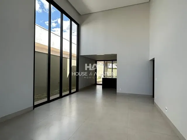 Casa com 406m² 4 quartos e 6 banheiros, à venda, no bairro Portal do Sol Green em Goiânia