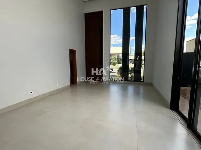 Casa com 406m² 4 quartos e 6 banheiros, à venda, no bairro Portal do Sol Green em Goiânia