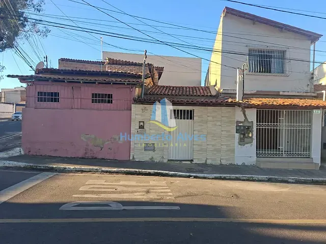 Casa 2 quartos e 1 banheiro, para alugar, no bairro Sumaré em Vitória da Conquista
