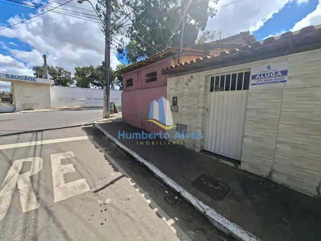 Casa 2 quartos e 1 banheiro, para alugar, no bairro Sumaré em Vitória da Conquista
