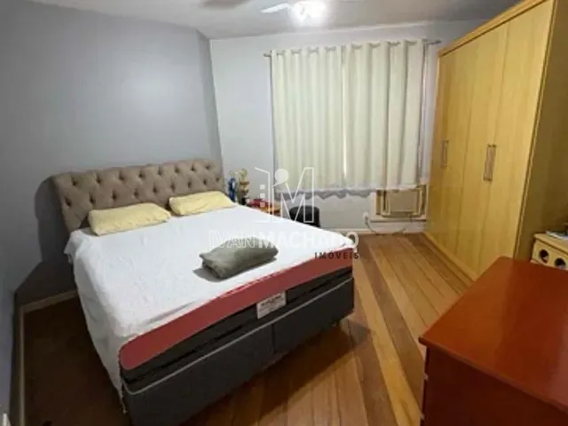 Casa com 300m² 4 quartos e 3 banheiros, para alugar, no bairro Jardim Camburi em Vitória