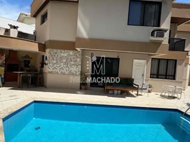 Casa com 300m² 4 quartos e 3 banheiros, para alugar, no bairro Jardim Camburi em Vitória