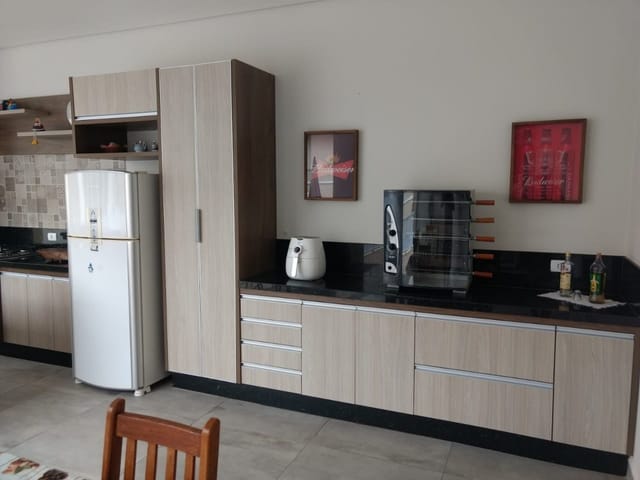 Casa com 450m² 3 quartos e 3 banheiros, à venda, no bairro Rainha em Louveira