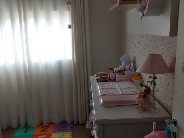 Casa com 450m² 3 quartos e 3 banheiros, à venda, no bairro Rainha em Louveira